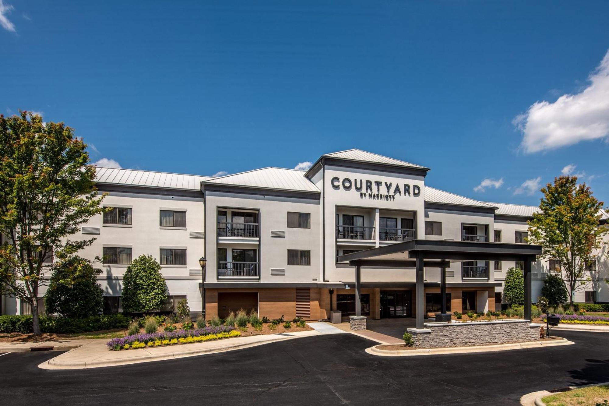 Courtyard By Marriott Charlotte Ballantyne Hotel Exterior photo