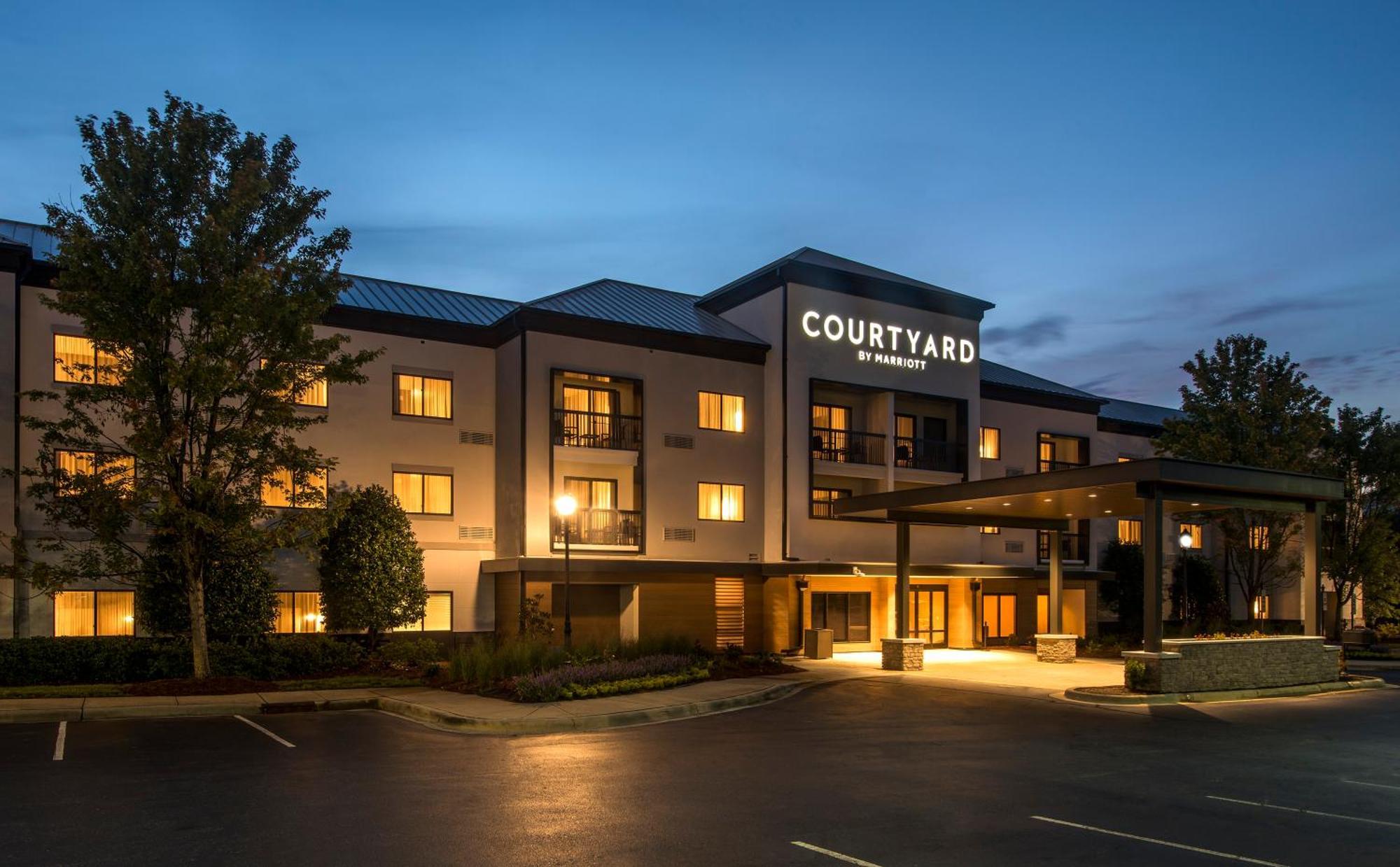 Courtyard By Marriott Charlotte Ballantyne Hotel Exterior photo